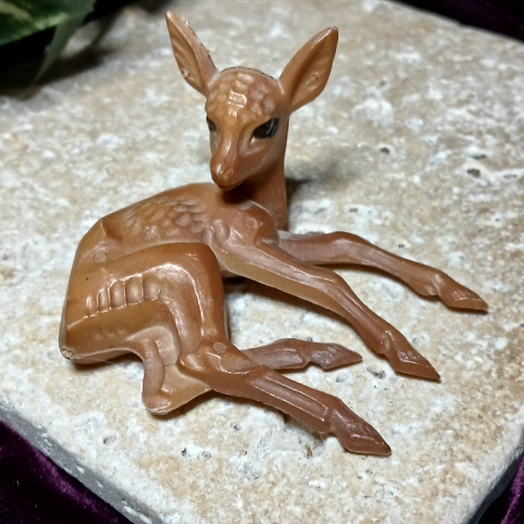 3 Vintage 1960s Small Hard Plastic Deer Made In Hong Kong - Picture 3 of 5